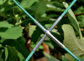 Cross connector for 6 mm hoops