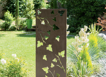 Metal panels with decorative motives