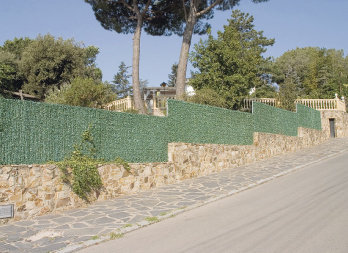 Artificial hedge