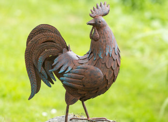 Decorative rooster figurine